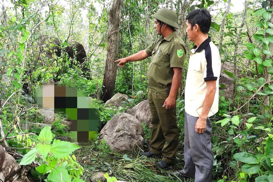 Phát hiện bộ xương người trên đồi đá, hiện trường từng xảy ra cháy Phát hiện bộ xương người trên đồi đá, hiện trường từng xảy ra cháy