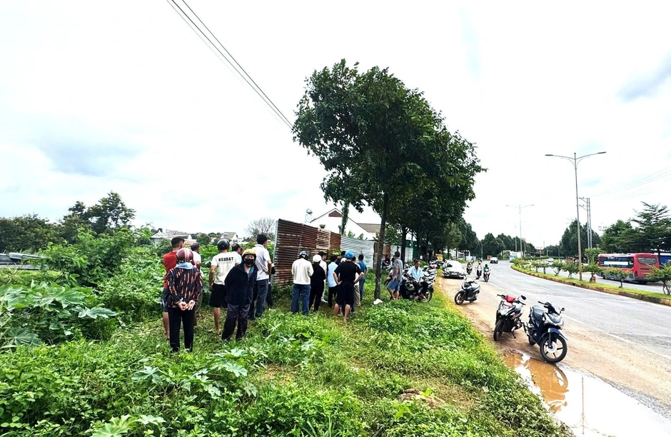 Phát hiện người đàn ông trong tư thế treo cổ tại lán công trình ở Đắk Lắk Phát hiện người đàn ông trong tư thế treo cổ tại lán công trình ở Đắk Lắk