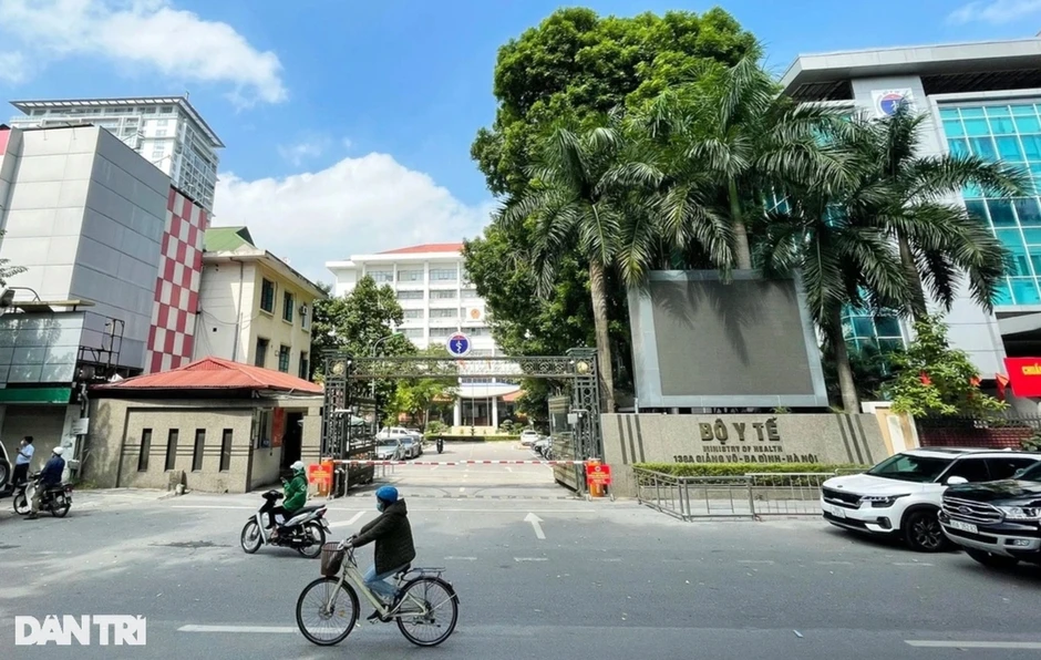 Phát hiện nhiều vi phạm trong quản lý nhà đất dôi dư ở Bộ Y tế Phát hiện nhiều vi phạm trong quản lý nhà đất dôi dư ở Bộ Y tế