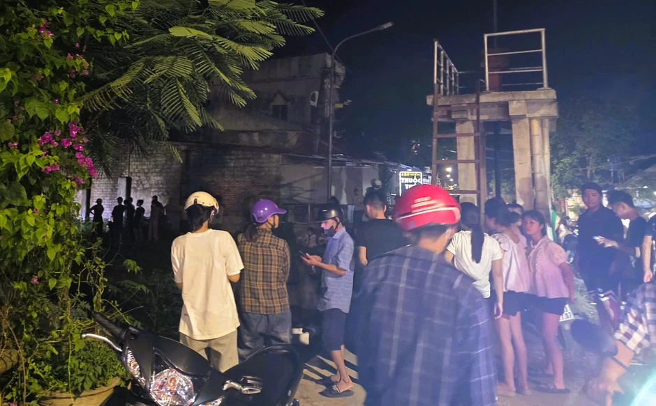 Phát hiện thi thể bé gái 8 tuổi trôi trên kênh ở Thăng Bình , thanh hóa Phát hiện thi thể bé gái 8 tuổi trôi trên kênh ở Thăng Bình , thanh hóa
