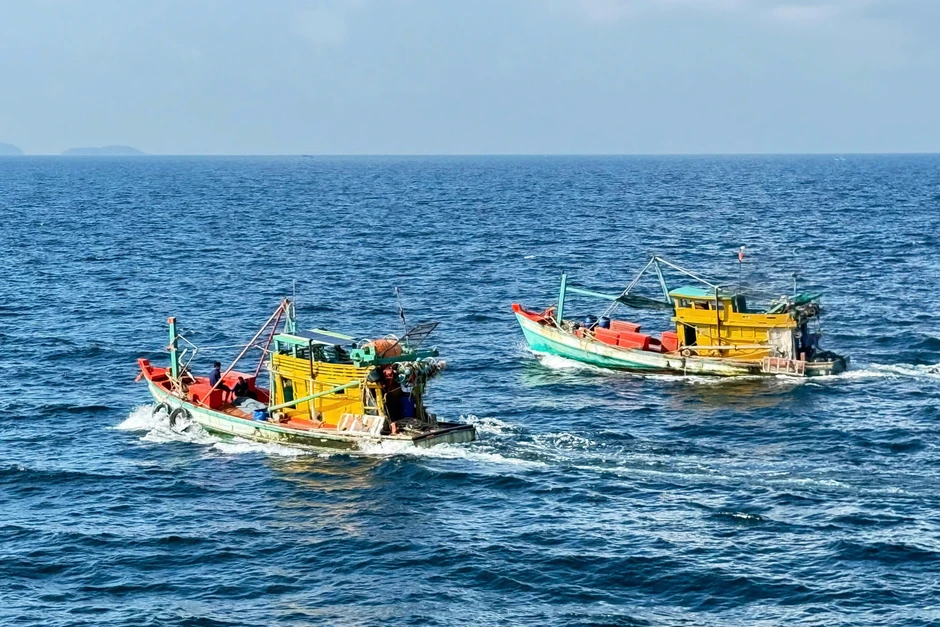 Phát hiện thi thể nghi là chủ tàu cá không người lái trên biển Phú Quốc Phát hiện thi thể nghi là chủ tàu cá không người lái trên biển Phú Quốc