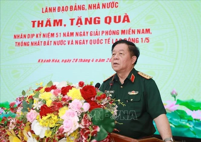 Phát huy truyền thống dân tộc, chăm lo tốt cho gia đình chính sách Phát huy truyền thống dân tộc, chăm lo tốt cho gia đình chính sách