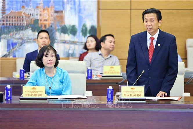 Phát huy vai trò đội ngũ trí thức, doanh nhân trong phát triển đất nước Phát huy vai trò đội ngũ trí thức, doanh nhân trong phát triển đất nước