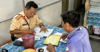 Phạt nhiều tài xế xe buýt ở TPHCM chạy quá thời gian quy định