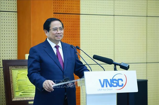 Phát triển khoa học công nghệ vũ trụ đóng góp thiết thực cho phát triển đất nước Phát triển khoa học công nghệ vũ trụ đóng góp thiết thực cho phát triển đất nước