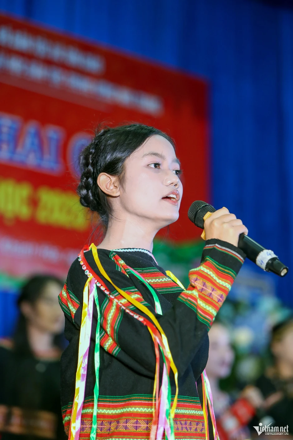 Phát triển người học toàn diện, gắn với bản sắc, tiềm năng học sinh dân tộc thiểu số Phát triển người học toàn diện, gắn với bản sắc, tiềm năng học sinh dân tộc thiểu số