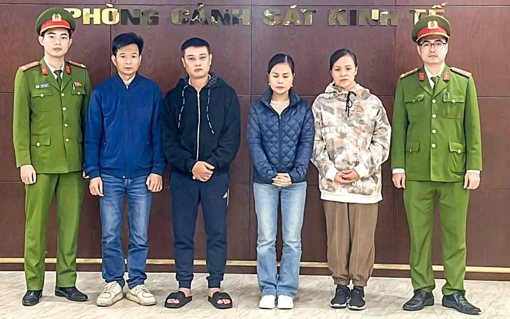 Phi vụ rò rỉ thông tin điều tra cho 'trùm' thực phẩm chức năng giả Phi vụ rò rỉ thông tin điều tra cho 'trùm' thực phẩm chức năng giả