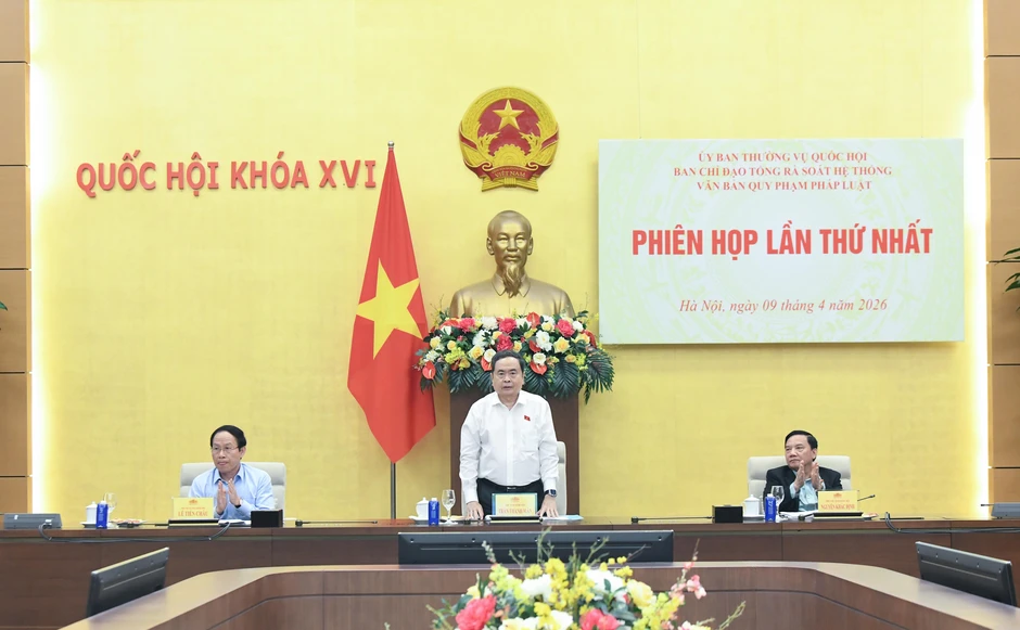 Phiên họp lần thứ nhất Ban Chỉ đạo Tổng rà soát hệ thống văn bản quy phạm pháp luật Phiên họp lần thứ nhất Ban Chỉ đạo Tổng rà soát hệ thống văn bản quy phạm pháp luật