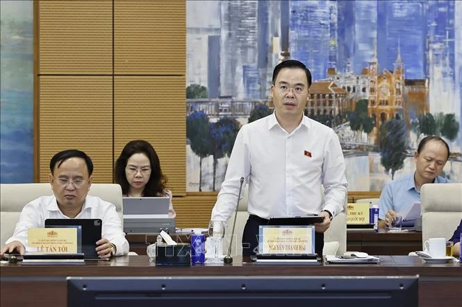 Phiên họp thứ 5 UBTV Quốc hội: Không can thiệp vào hoạt động sản xuất kinh doanh của doanh nghiệp Phiên họp thứ 5 UBTV Quốc hội: Không can thiệp vào hoạt động sản xuất kinh doanh của doanh nghiệp