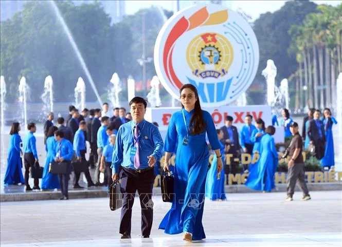 Phiên trọng thể Đại hội Công đoàn Việt Nam lần thứ XIV Phiên trọng thể Đại hội Công đoàn Việt Nam lần thứ XIV