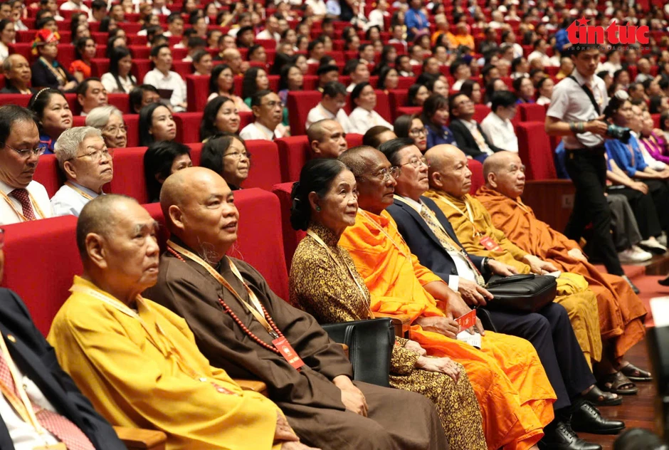 Phiên trù bị Đại hội MTTQ Việt Nam lần thứ XI: Thông qua quy chế làm việc Phiên trù bị Đại hội MTTQ Việt Nam lần thứ XI: Thông qua quy chế làm việc