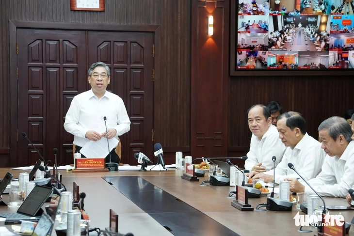 Phó Bí thư Nguyễn Phước Lộc: Khám sức khỏe người dân phải liên tục, thực chất Phó Bí thư Nguyễn Phước Lộc: Khám sức khỏe người dân phải liên tục, thực chất