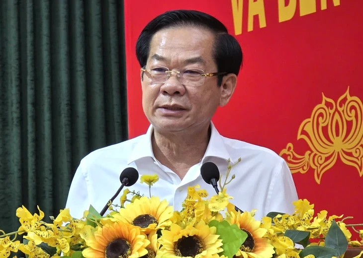 Phó bí thư Thành ủy Văn Thị Bạch Tuyết: Giải quyết ngay góp ý cử tri về đầu tư công, ngập nước Phó bí thư Thành ủy Văn Thị Bạch Tuyết: Giải quyết ngay góp ý cử tri về đầu tư công, ngập nước
