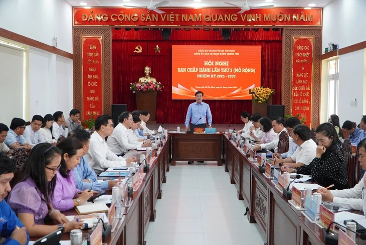 Phó bí thư thường trực Thành ủy TP.HCM: Tập trung hoàn thiện dự thảo Luật Đô thị đặc biệt Phó bí thư thường trực Thành ủy TP.HCM: Tập trung hoàn thiện dự thảo Luật Đô thị đặc biệt