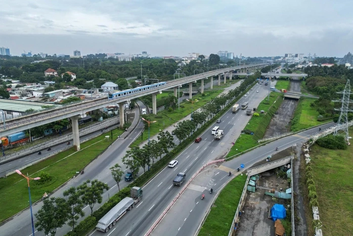 Phó Chủ tịch TPHCM chỉ đạo tháo gỡ ngay vướng mắc dự án Mở rộng Xa lộ Hà Nội Phó Chủ tịch TPHCM chỉ đạo tháo gỡ ngay vướng mắc dự án Mở rộng Xa lộ Hà Nội