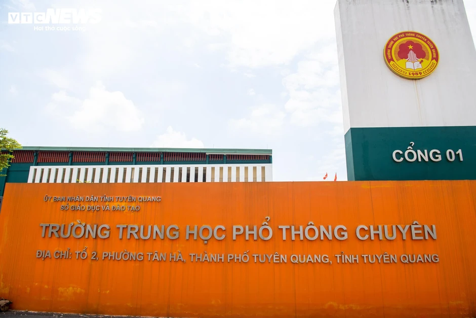Phó Chủ tịch Tuyên Quang: Không để học sinh bị ảnh hưởng khi chưa có kết luận vụ thi Phó Chủ tịch Tuyên Quang: Không để học sinh bị ảnh hưởng khi chưa có kết luận vụ thi