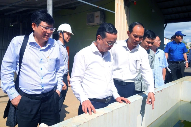Phó chủ tịch UBND TP.HCM kiểm tra khu xử lý chất thải tập trung Tóc Tiên Phó chủ tịch UBND TP.HCM kiểm tra khu xử lý chất thải tập trung Tóc Tiên