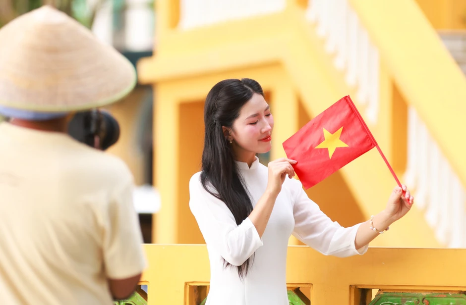 Phố phường Thủ đô rợp bóng cờ hoa, hướng về Đại lễ Quốc khánh 2-9 Phố phường Thủ đô rợp bóng cờ hoa, hướng về Đại lễ Quốc khánh 2-9