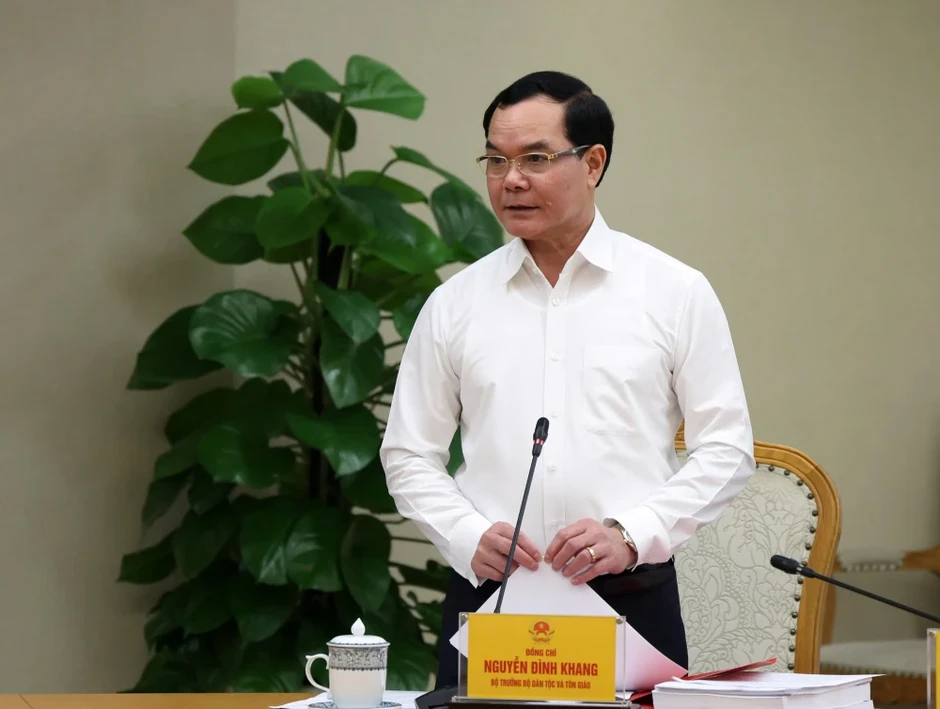 Phó Thủ tướng: 'Dứt khoát không được cắt chỗ này mà ghép vào chỗ khác' Phó Thủ tướng: 'Dứt khoát không được cắt chỗ này mà ghép vào chỗ khác'
