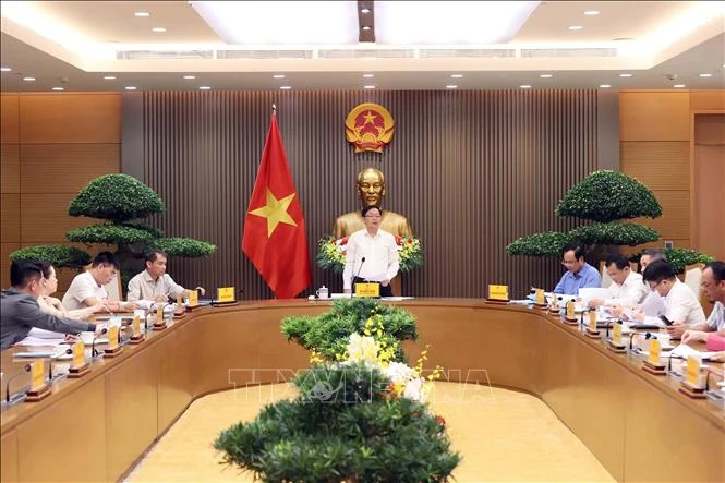 Phó Thủ tướng Hồ Quốc Dũng: Tháo gỡ thực chất các vướng mắc về đất đai, môi trường, khai thác khoáng sản và nguồn vật liệu Phó Thủ tướng Hồ Quốc Dũng: Tháo gỡ thực chất các vướng mắc về đất đai, môi trường, khai thác khoáng sản và nguồn vật liệu