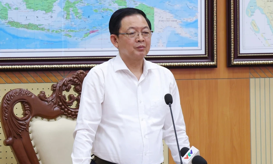 Phó Thủ tướng: Không để người dân phải lên nóc nhà kêu cứu khi mưa lũ Phó Thủ tướng: Không để người dân phải lên nóc nhà kêu cứu khi mưa lũ