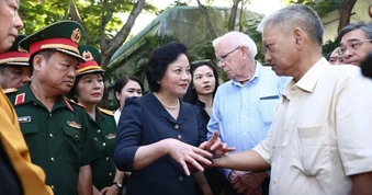 Phó Thủ tướng mong đón các liệt sĩ ở công viên Lê Thị Riêng về đất mẹ