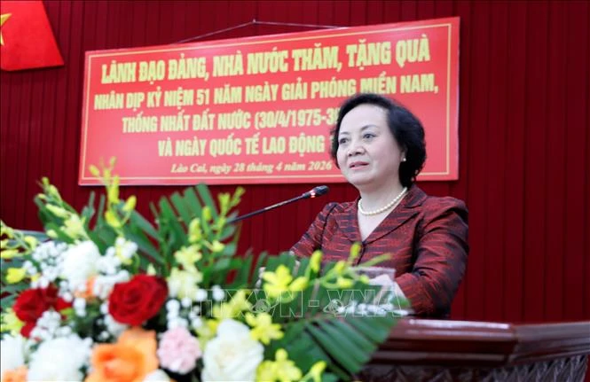 Phó Thủ tướng Phạm Thị Thanh Trà thăm, tặng quà tại tỉnh Lào Cai Phó Thủ tướng Phạm Thị Thanh Trà thăm, tặng quà tại tỉnh Lào Cai