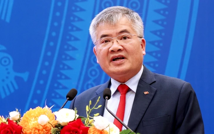 Phó thủ tướng thường trực Phạm Gia Túc: Đặc xá là bước khởi đầu của con đường hướng thiện Phó thủ tướng thường trực Phạm Gia Túc: Đặc xá là bước khởi đầu của con đường hướng thiện