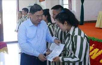 Phó Thủ tướng Thường trực Phạm Gia Túc: Đặc xá là cơ hội để những người lầm lỗi làm lại cuộc đời&nbsp;