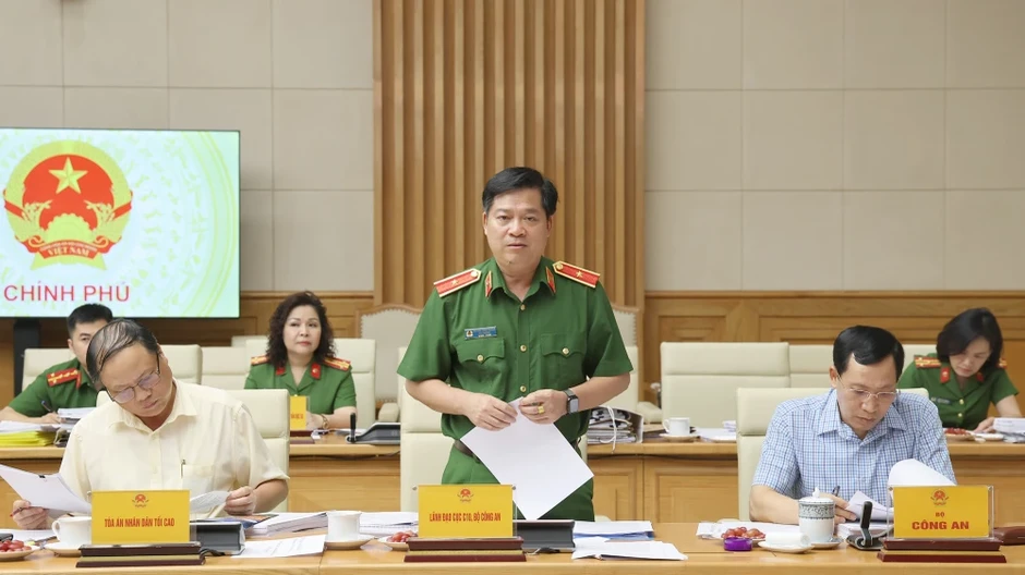 Phó Thủ tướng Thường trực Phạm Gia Túc yêu cầu xem xét công khai, thận trọng từng trường hợp đặc xá Phó Thủ tướng Thường trực Phạm Gia Túc yêu cầu xem xét công khai, thận trọng từng trường hợp đặc xá