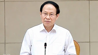 Phó thủ tướng yêu cầu giảm tải chương trình học - Báo TinVina