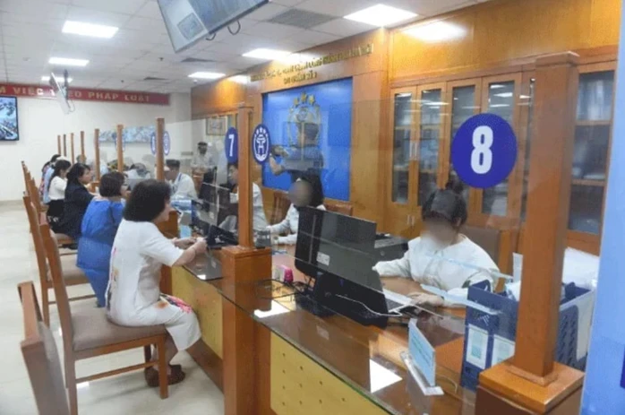 Phó Thủ tướng yêu cầu không để tái diễn vụ "yêu cầu cụ 97 tuổi đến phường làm thủ tục" Phó Thủ tướng yêu cầu không để tái diễn vụ "yêu cầu cụ 97 tuổi đến phường làm thủ tục"