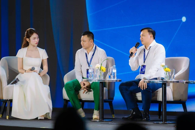 Phó Tổng Giám đốc Công ty Cổ phần VCCorp Nguyễn Bích Minh đảm nhiệm cương vị Phó Chủ tịch CLB Niềm tin số Thủ đô Phó Tổng Giám đốc Công ty Cổ phần VCCorp Nguyễn Bích Minh đảm nhiệm cương vị Phó Chủ tịch CLB Niềm tin số Thủ đô