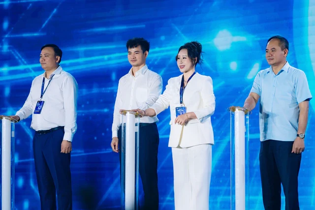 Phó Tổng Giám đốc Công ty Cổ phần VCCorp Nguyễn Bích Minh đảm nhiệm cương vị Phó Chủ tịch CLB Niềm tin số Thủ đô Phó Tổng Giám đốc Công ty Cổ phần VCCorp Nguyễn Bích Minh đảm nhiệm cương vị Phó Chủ tịch CLB Niềm tin số Thủ đô