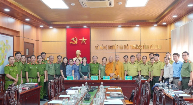 Phối hợp bảo vệ động vật hoang dã và nguồn lợi thủy sản Phối hợp bảo vệ động vật hoang dã và nguồn lợi thủy sản