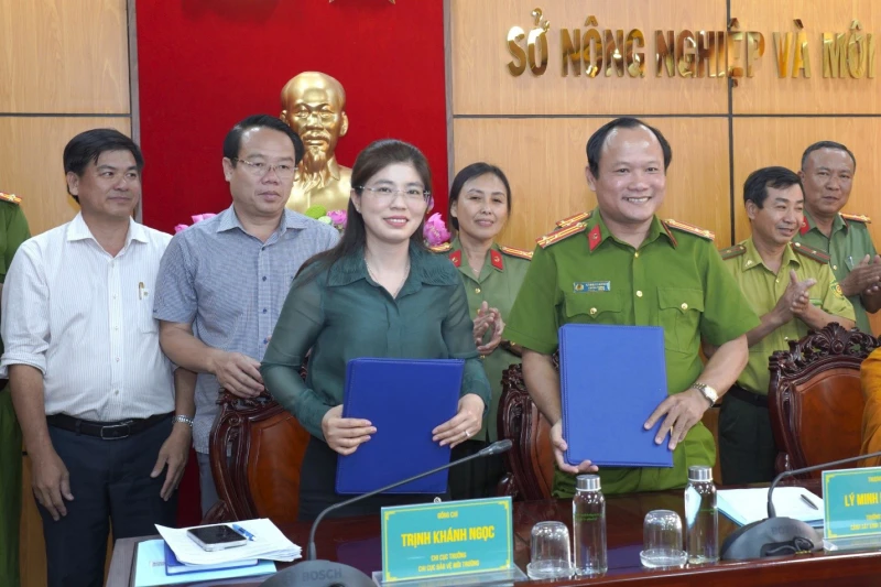 Phối hợp bảo vệ động vật hoang dã và nguồn lợi thủy sản Phối hợp bảo vệ động vật hoang dã và nguồn lợi thủy sản