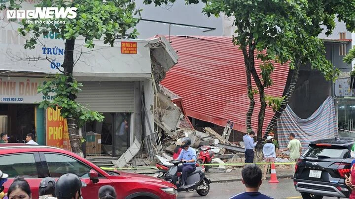 Phong tỏa hiện trường, dừng thi công 2 ngôi nhà bị sập ở Bắc Ninh Phong tỏa hiện trường, dừng thi công 2 ngôi nhà bị sập ở Bắc Ninh