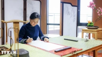 Phu nhân Ngô Phương Ly thăm Trung tâm Tống Khánh Linh tại Bắc Kinh