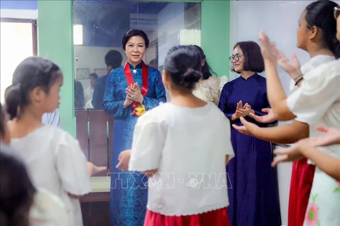 Phu nhân Tổng Bí thư, Chủ tịch nước Tô Lâm thăm trẻ em hoàn cảnh đặc biệt tại Philippines Phu nhân Tổng Bí thư, Chủ tịch nước Tô Lâm thăm trẻ em hoàn cảnh đặc biệt tại Philippines
