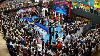 Phú Quốc mở lớp tiếng Anh cho tiểu thương, tài xế trước APEC 2027