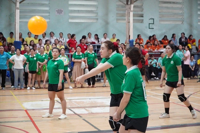 Phường Diên Hồng tổ chức hội thao chào mừng hàng loạt sự kiện trọng đại của đất nước Phường Diên Hồng tổ chức hội thao chào mừng hàng loạt sự kiện trọng đại của đất nước