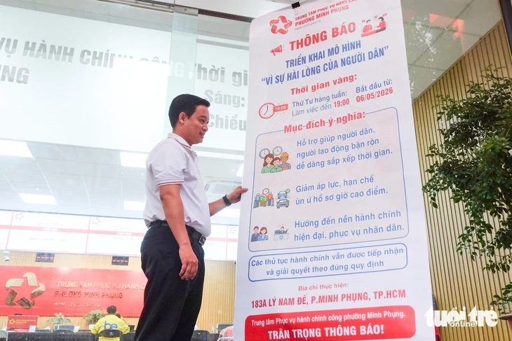 Phường Minh Phụng làm việc đến 19h mỗi thứ Tư để phục vụ người dân Phường Minh Phụng làm việc đến 19h mỗi thứ Tư để phục vụ người dân