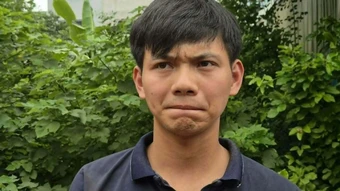 Phút tháo chạy của công nhân khỏi xưởng nội thất đổ sập