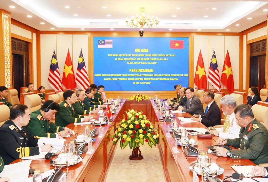 Quan hệ quốc phòng Việt Nam - Malaysia: Gắn kết chính trị, hợp tác thực tiễn Quan hệ quốc phòng Việt Nam - Malaysia: Gắn kết chính trị, hợp tác thực tiễn