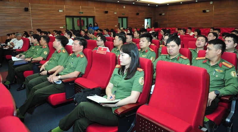 Quán triệt, triển khai thông tư về kiểm soát chất lượng an ninh hàng không Quán triệt, triển khai thông tư về kiểm soát chất lượng an ninh hàng không