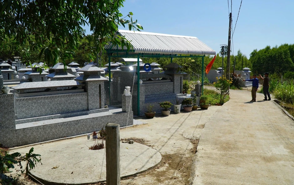 Quảng Ngãi: Hơn 2,1 ha đất nông nghiệp biến thành khu an táng Quảng Ngãi: Hơn 2,1 ha đất nông nghiệp biến thành khu an táng