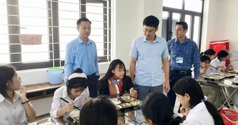Quảng Ninh chi hơn 188 tỷ đồng hỗ trợ bữa trưa cho học sinh vùng khó