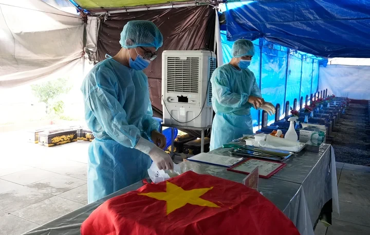 Quảng Ninh hoàn thành lấy mẫu ADN hài cốt liệt sĩ, vượt 330 ngày Trung ương giao Quảng Ninh hoàn thành lấy mẫu ADN hài cốt liệt sĩ, vượt 330 ngày Trung ương giao