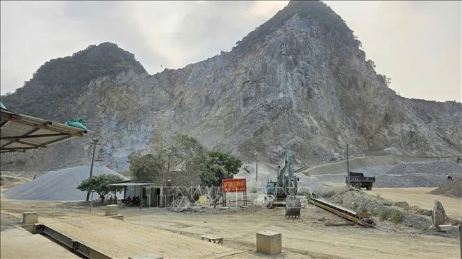 Quảng Trị: Doanh nghiệp khai thác đá khắc phục ô nhiễm sau phản ánh Quảng Trị: Doanh nghiệp khai thác đá khắc phục ô nhiễm sau phản ánh