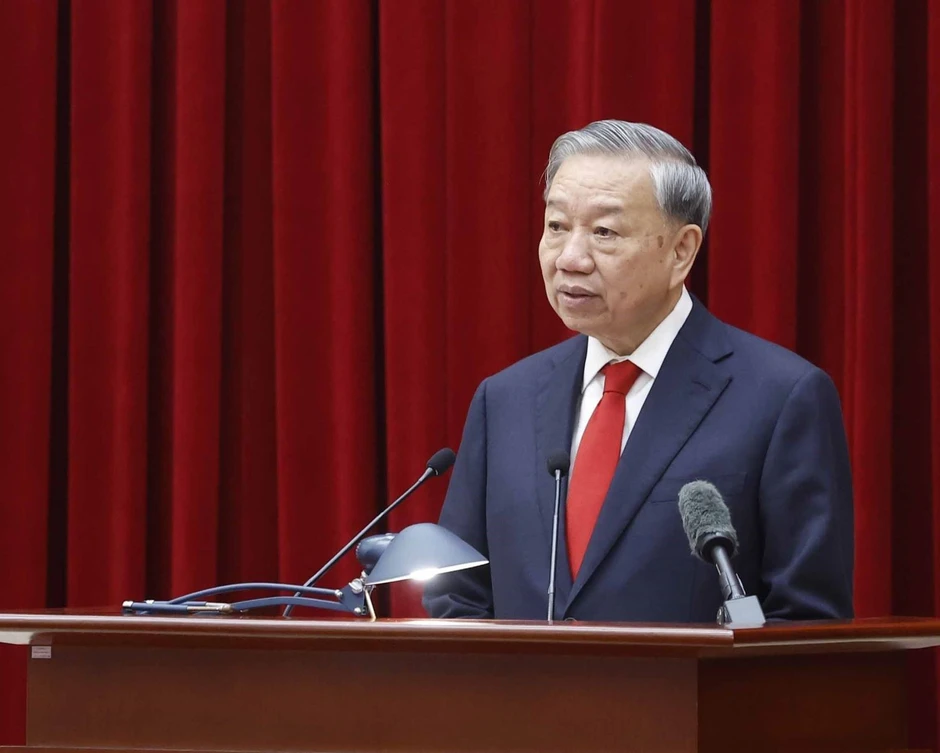 Quốc phòng, an ninh không tách rời, mà phải song hành với phát triển kinh tế Quốc phòng, an ninh không tách rời, mà phải song hành với phát triển kinh tế